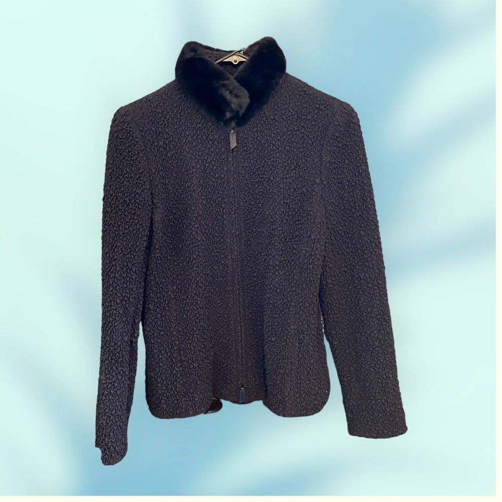 Akris Size 8 Zip-up Blazer with Fur Collar